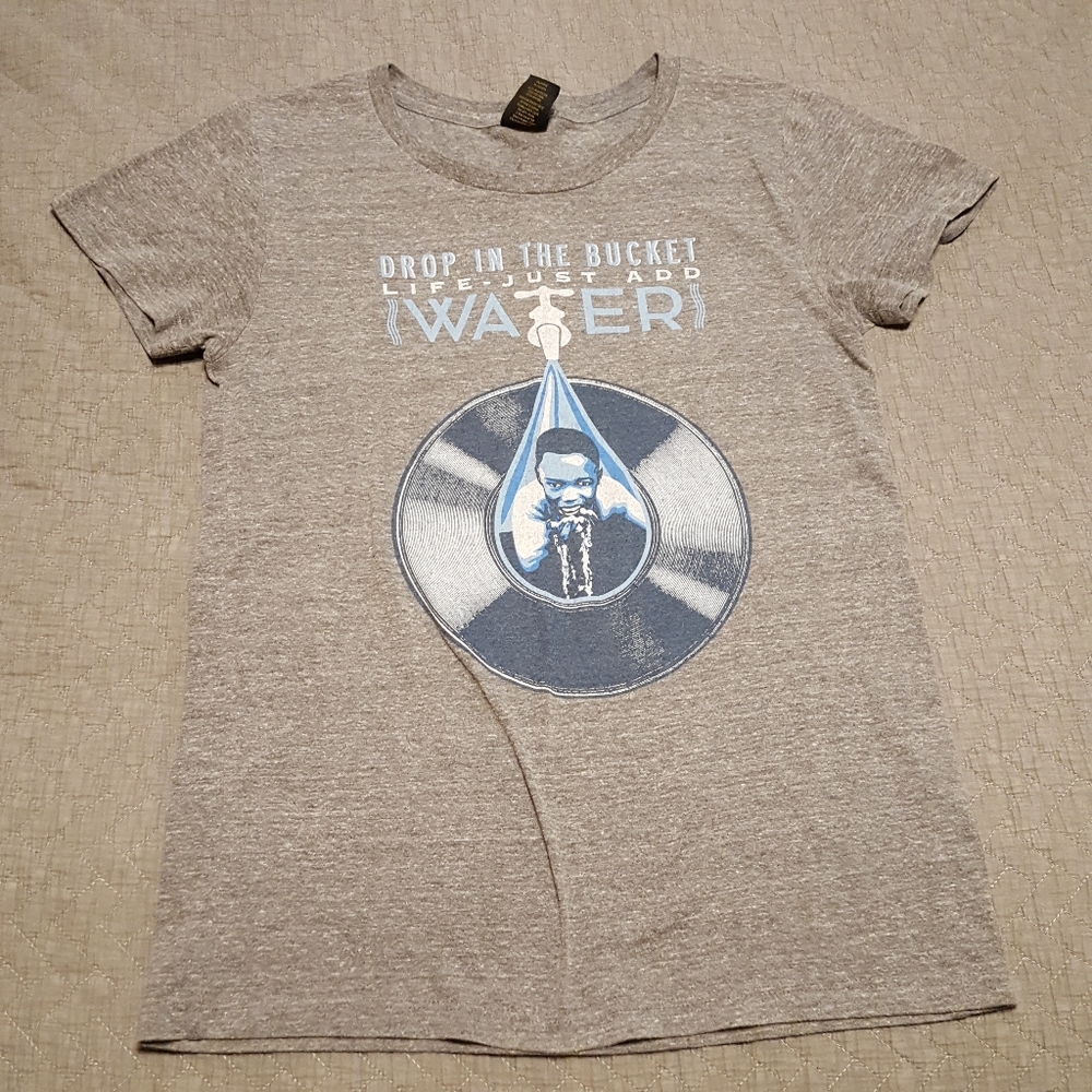 (4/$10) Obey t-shirt